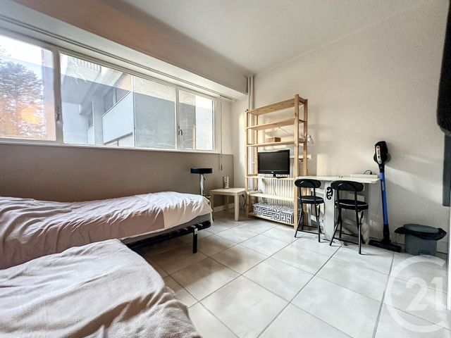 Appartement Studio à louer PARIS