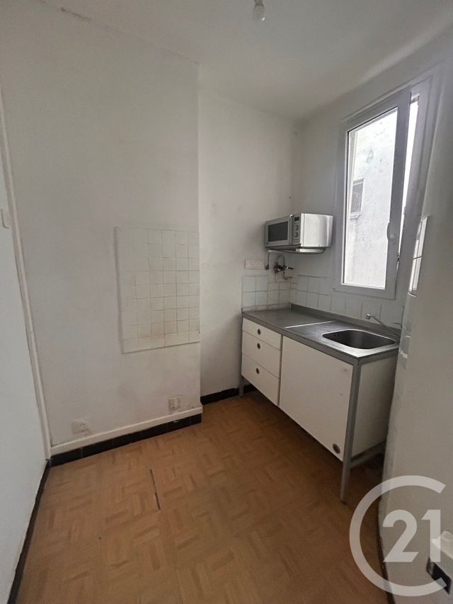 Appartement T2 &agrave; louer - 2 pi&egrave;ces - 45,52 m2 - Paris - 75018 - ILE-DE-FRANCE