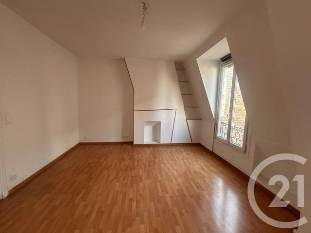 Appartement T2 &agrave; louer - 2 pi&egrave;ces - 45,52 m2 - Paris - 75018 - ILE-DE-FRANCE