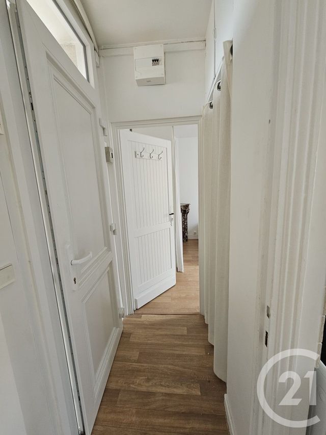 Appartement T2 &agrave; louer - 2 pi&egrave;ces - 28,04 m2 - Charenton Le Pont - 94 - ILE-DE-FRANCE