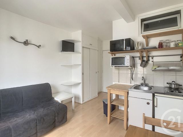 Appartement Studio &agrave; louer - 1 pi&egrave;ce - 15,59 m2 - Paris - 75011 - ILE-DE-FRANCE