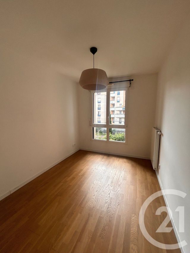 Appartement T3 &agrave; louer - 3 pi&egrave;ces - 61,12 m2 - Clichy - 92 - ILE-DE-FRANCE