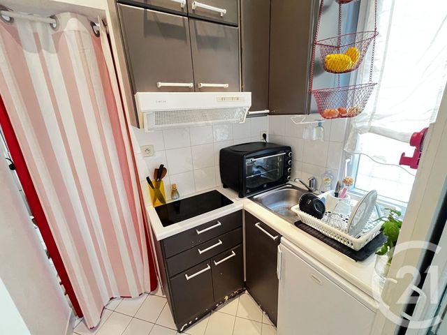Appartement Studio &agrave; louer - 1 pi&egrave;ce - 15,78 m2 - Paris - 75004 - ILE-DE-FRANCE