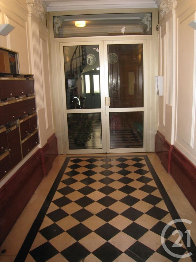 Appartement F3 &agrave; louer - 3 pi&egrave;ces - 71,64 m2 - Paris - 75010 - ILE-DE-FRANCE