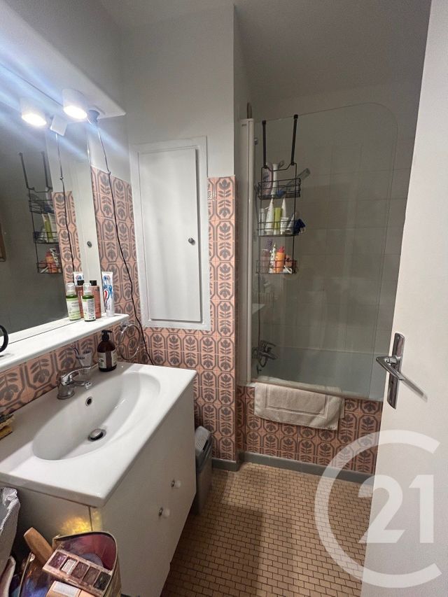 Appartement T1 &agrave; louer - 1 pi&egrave;ce - 30,46 m2 - Paris - 75019 - ILE-DE-FRANCE