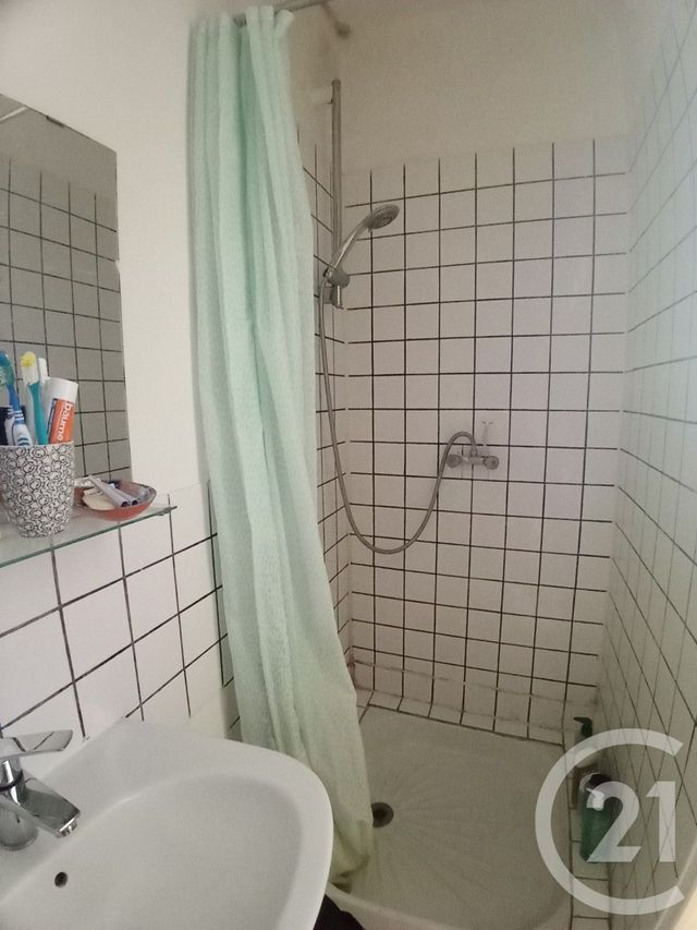 Appartement F1 &agrave; louer - 1 pi&egrave;ce - 11,12 m2 - Paris - 75020 - ILE-DE-FRANCE