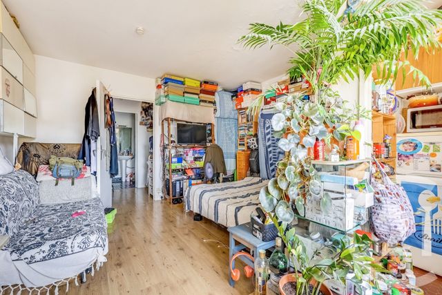 Appartement F1 à vendre PARIS