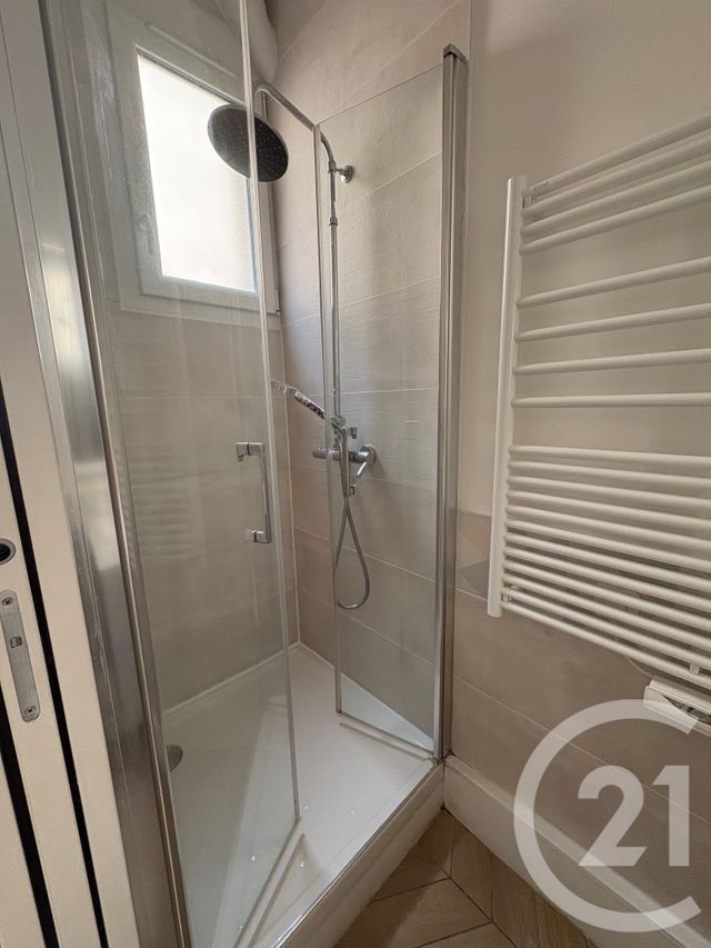 Appartement F2 &agrave; louer - 2 pi&egrave;ces - 38,63 m2 - Paris - 75010 - ILE-DE-FRANCE