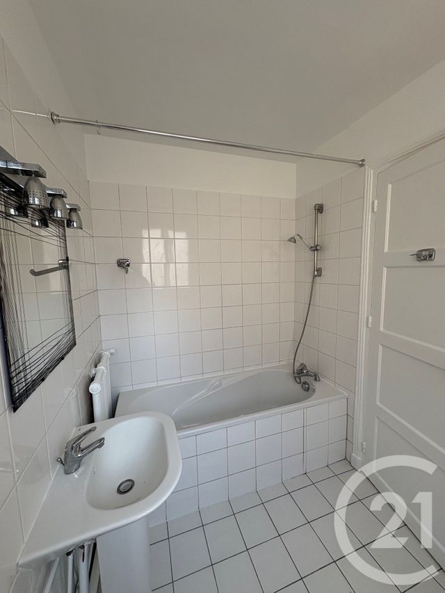 Appartement T1 &agrave; louer - 1 pi&egrave;ce - 37,25 m2 - Paris - 75010 - ILE-DE-FRANCE