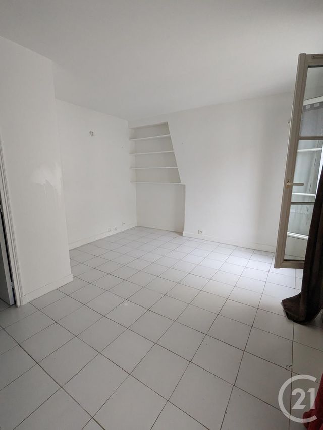 Appartement Studio à louer PARIS
