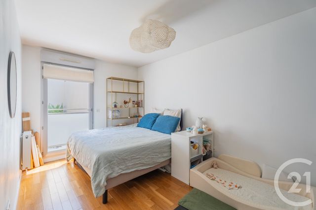 Appartement F3 &agrave; vendre - 3 pi&egrave;ces - 63 m2 - Paris - 75010 - ILE-DE-FRANCE