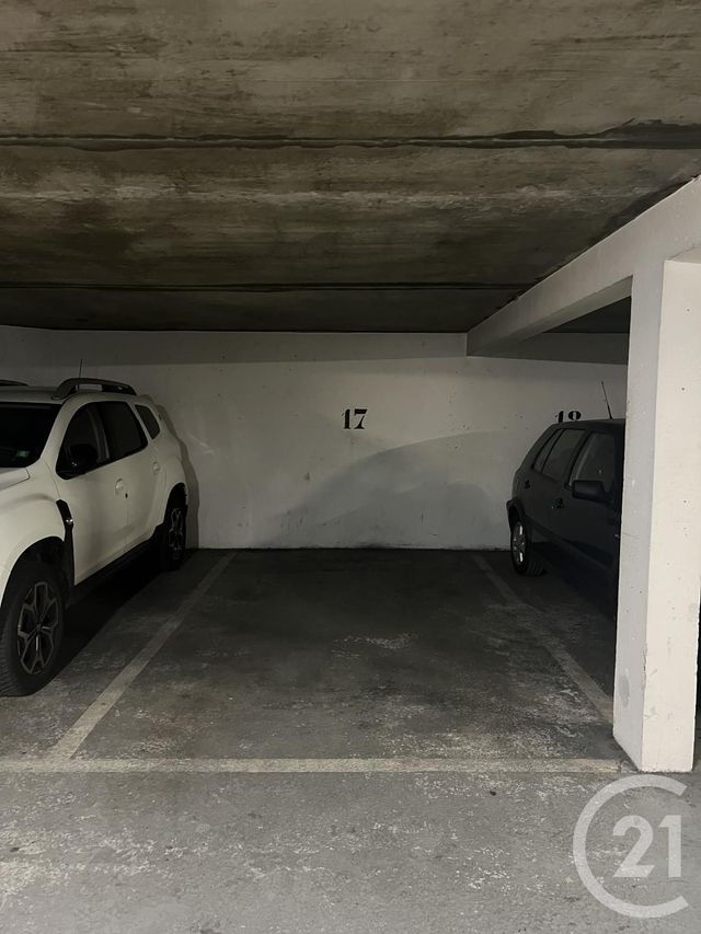 Parking à louer - 12 m2 - Paris - 75015 - ILE-DE-FRANCE
