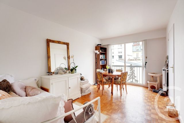 Appartement F1 à vendre PARIS