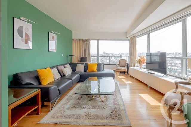 Afficher la photo en grand Appartement F3 à vendre - 3 pièces - 94,38 m2 - Paris - 75015 - ILE-DE-FRANCE