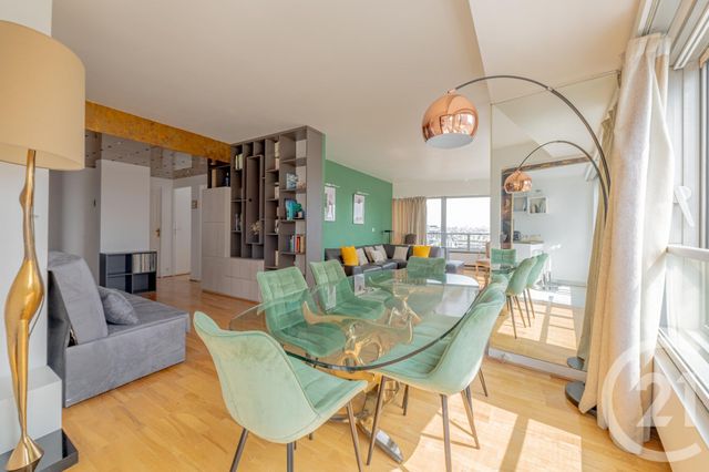 Afficher la photo en grand Appartement F3 à vendre - 3 pièces - 94,38 m2 - Paris - 75015 - ILE-DE-FRANCE