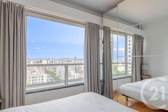 Afficher la photo en grand Appartement F3 à vendre - 3 pièces - 94,38 m2 - Paris - 75015 - ILE-DE-FRANCE