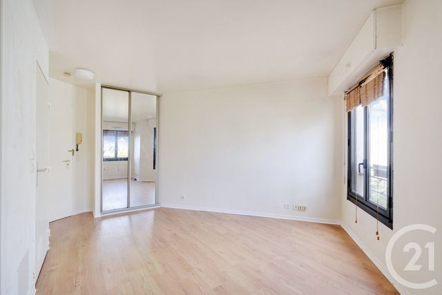 Afficher la photo en grand Appartement F1 à vendre - 1 pièce - 26,45 m2 - Paris - 75015 - ILE-DE-FRANCE