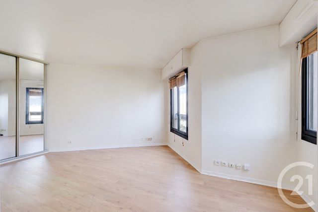 Afficher la photo en grand Appartement F1 à vendre - 1 pièce - 26,45 m2 - Paris - 75015 - ILE-DE-FRANCE