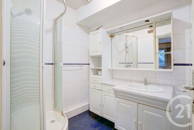 Afficher la photo en grand Appartement F2 à vendre - 2 pièces - 43,85 m2 - Paris - 75015 - ILE-DE-FRANCE