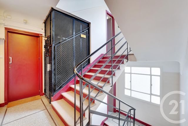 Afficher la photo en grand Appartement F1 à vendre - 1 pièce - 27,14 m2 - Paris - 75015 - ILE-DE-FRANCE