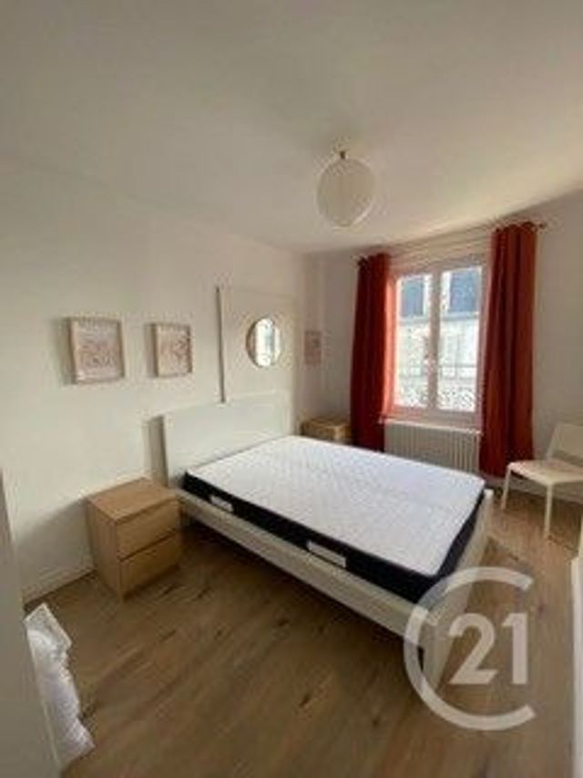 Appartement F2 à louer - 2 pièces - 38,40 m2 - Paris - 75018 - ILE-DE-FRANCE