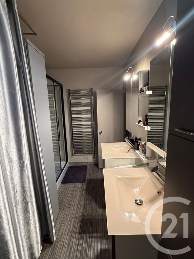 Appartement F4 &agrave; louer - 4 pi&egrave;ces - 82,37 m2 - Paris - 75015 - ILE-DE-FRANCE