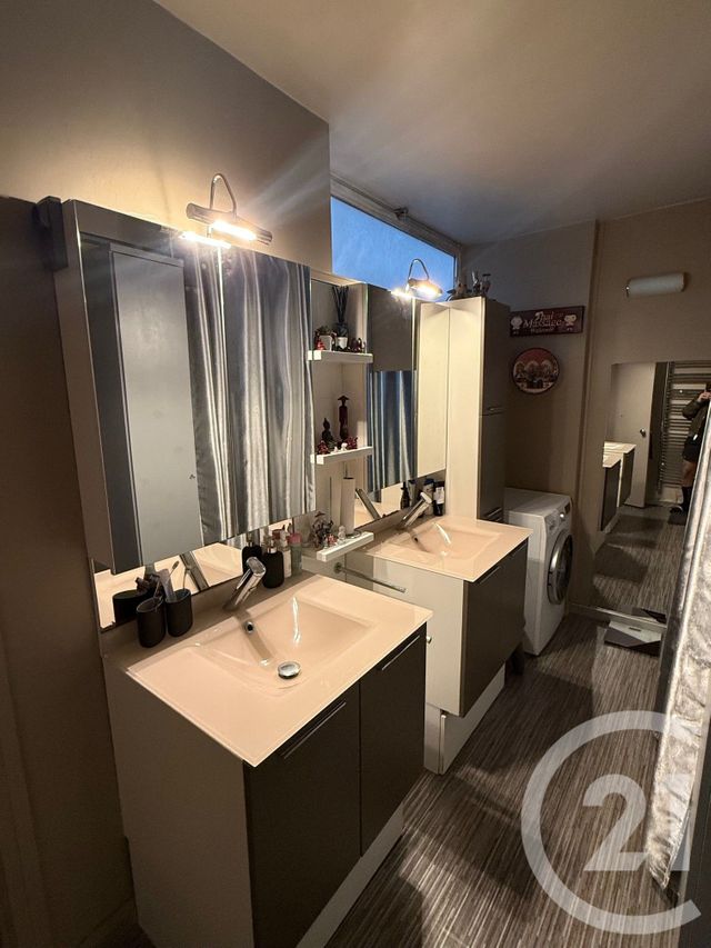 Appartement F3 à louer - 3 pièces - 82,37 m2 - Paris - 75015 - ILE-DE-FRANCE