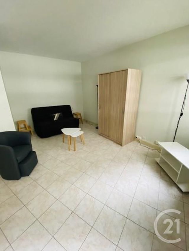 Appartement F1 &agrave; louer - 1 pi&egrave;ce - 28 m2 - Paris - 75015 - ILE-DE-FRANCE