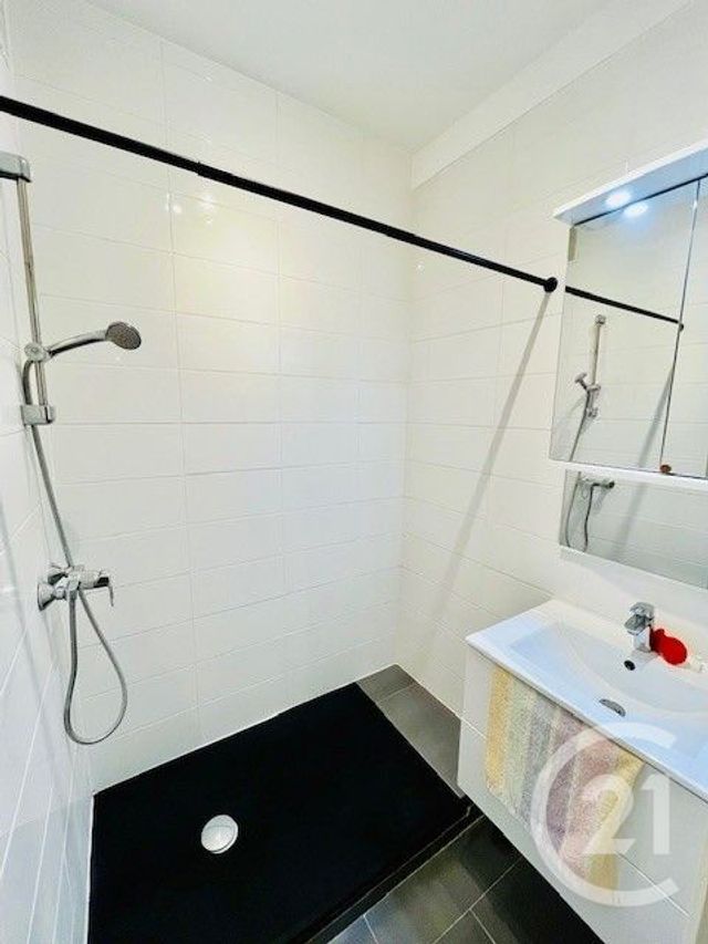 Appartement F1 &agrave; louer - 1 pi&egrave;ce - 37,30 m2 - Paris - 75015 - ILE-DE-FRANCE