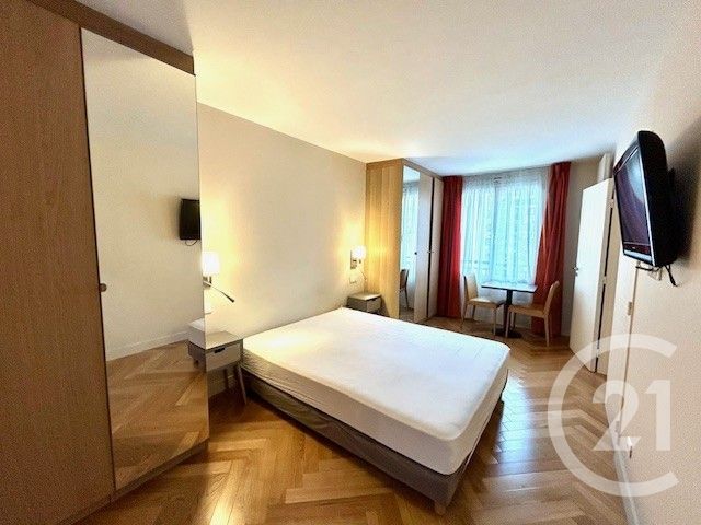 Appartement F2 &agrave; louer - 2 pi&egrave;ces - 61,23 m2 - Paris - 75015 - ILE-DE-FRANCE