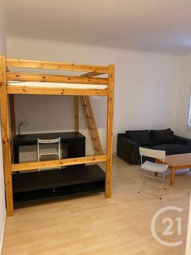Appartement Studio à louer PARIS