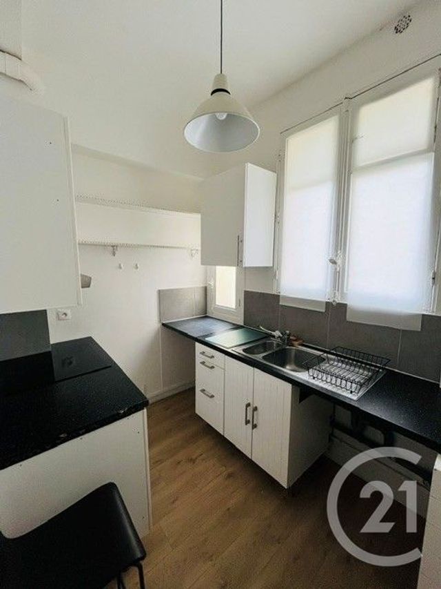 Appartement &agrave; louer - 3 pi&egrave;ces - 74,21 m2 - Paris - 75015 - ILE-DE-FRANCE