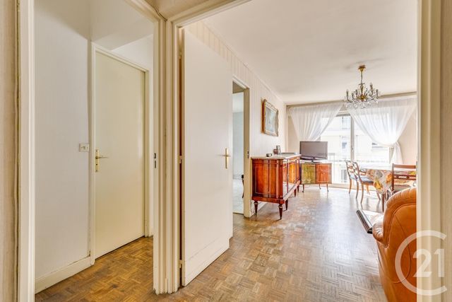 Appartement F5 &agrave; vendre - 4 pi&egrave;ces - 81,59 m2 - Paris - 75015 - ILE-DE-FRANCE