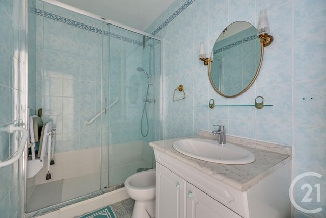 Appartement F5 &agrave; vendre - 4 pi&egrave;ces - 81,59 m2 - Paris - 75015 - ILE-DE-FRANCE