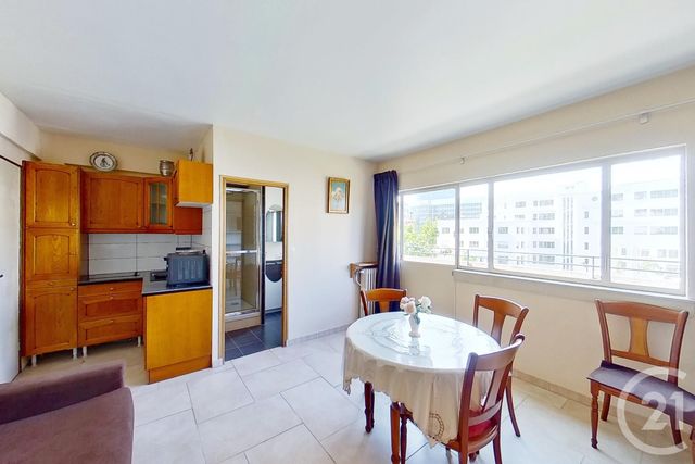 Appartement F1 à louer PARIS