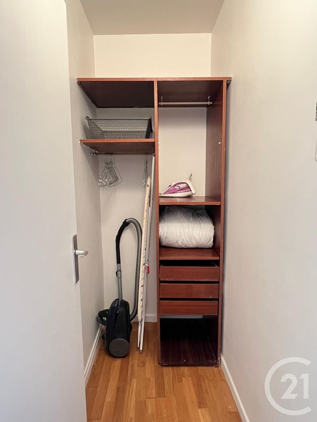 Appartement F1 &agrave; louer - 1 pi&egrave;ce - 31,02 m2 - Paris - 75015 - ILE-DE-FRANCE