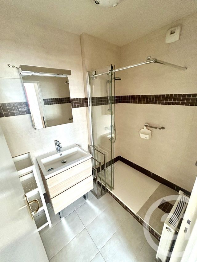 Appartement F2 &agrave; louer - 2 pi&egrave;ces - 44,15 m2 - Paris - 75015 - ILE-DE-FRANCE