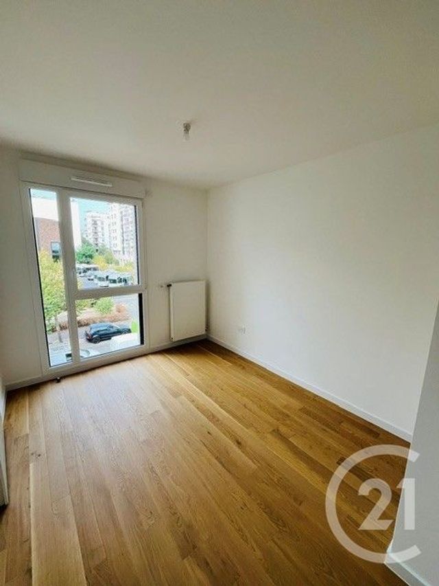 Appartement F4 &agrave; louer - 4 pi&egrave;ces - 92,28 m2 - Suresnes - 92 - ILE-DE-FRANCE